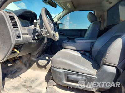 Zdjęcie 7 z 12 samochodu: 2019 RAM 1500 CLASSIC TRADESMAN VIN:3C6JR6DG8KG500627 - miniatura
