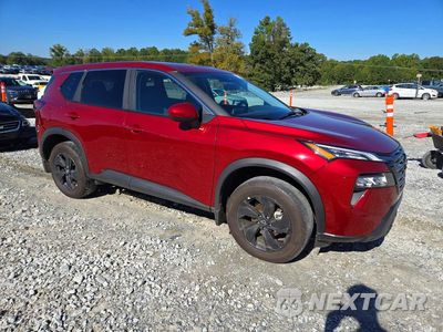 Czwarte zdjęcie samochodu z boku: 2026 NISSAN ROGUE SV VIN:5N1BT3BA2TC795106 - miniatura