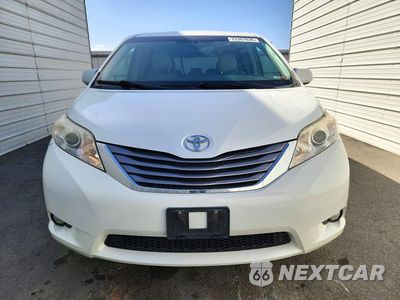 Piąte zdjęcie samochodu w środku: 2015 TOYOTA SIENNA XLE 8-PASSENGER VIN:5TDYK3DCXFS627684 - miniatura