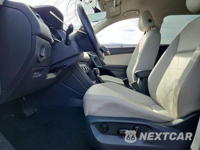 Zdjęcie 7 z 13 samochodu: 2018 VOLKSWAGEN TIGUAN SE VIN:3VV2B7AX0JM132456 - miniatura