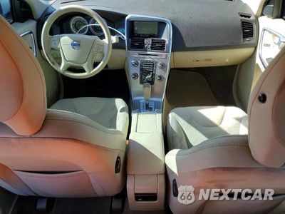 Zdjęcie 8 z 14 samochodu: 2012 VOLVO XC60 3.2 VIN:YV4940DL2C2315050 - miniatura