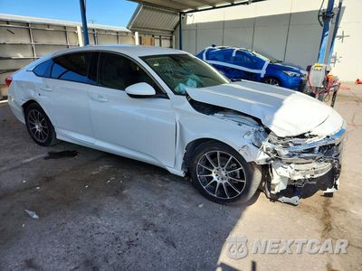 Czwarte zdjęcie samochodu z boku: 2018 HONDA ACCORD LX VIN:1HGCV1F15JA051737 - miniatura