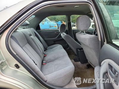 Zdjęcie 10 z 12 samochodu: 2001 TOYOTA CAMRY LE VIN:JT2BG22K210595152 - miniatura