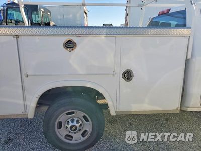 Zdjęcie 10 z 12 samochodu: 2017 CHEVROLET SILVERADO C2500 HEAVY DUTY VIN:1GB0CUEG3HZ215808 - miniatura