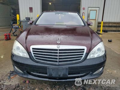 Piąte zdjęcie samochodu w środku: 2009 MERCEDES-BENZ S 550 VIN:WDDNG71X39A259407 - miniatura
