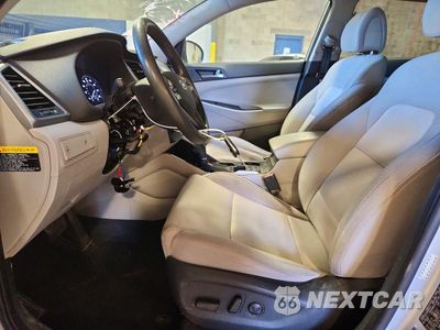 Zdjęcie 7 z 14 samochodu: 2016 HYUNDAI TUCSON SE VIN:KM8J33A41GU107913 - miniatura