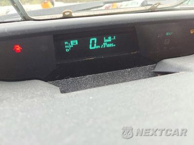 Zdjęcie 9 z 13 samochodu: 2007 TOYOTA PRIUS BASE VIN:JTDKB20U273274486 - miniatura
