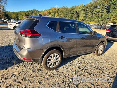 Trzecie zdjęcie samochodu z tyłu: 2018 NISSAN ROGUE S VIN:5N1AT2MV3JC753983 - miniatura