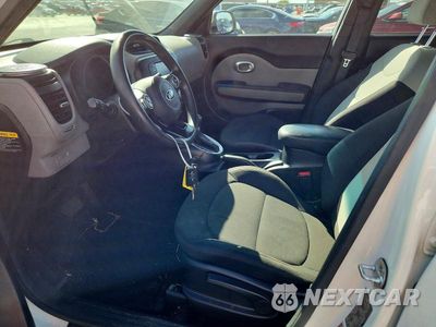 Zdjęcie 7 z 12 samochodu: 2017 KIA SOUL BASE VIN:KNDJN2A24H7502272 - miniatura
