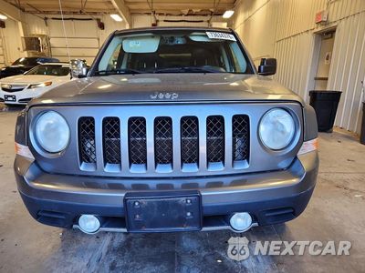 Piąte zdjęcie samochodu w środku: 2011 JEEP PATRIOT LATITUDE VIN:1J4NF4GB0BD255434 - miniatura