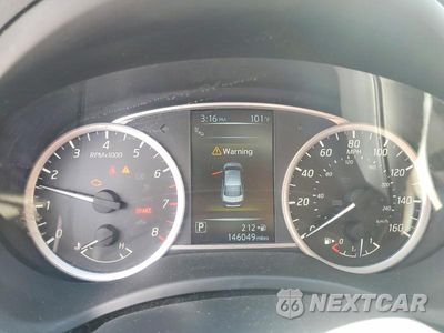 Zdjęcie 9 z 12 samochodu: 2017 NISSAN SENTRA SR VIN:3N1AB7AP3HY283095 - miniatura