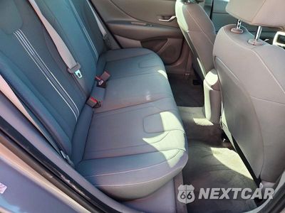 Zdjęcie 10 z 13 samochodu: 2023 HYUNDAI ELANTRA SEL VIN:KMHLS4AG2PU428449 - miniatura