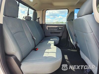 Zdjęcie 10 z 12 samochodu: 2019 RAM 1500 CLASSIC SLT VIN:1C6RR6TT7KS694545 - miniatura