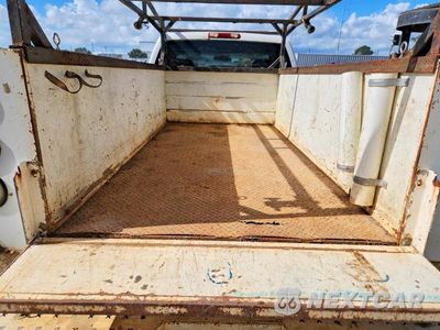 Zdjęcie 10 z 13 samochodu: 2006 CHEVROLET SILVERADO C2500 HEAVY DUTY VIN:1GBHC24U16E236286 - miniatura