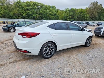 Trzecie zdjęcie samochodu z tyłu: 2020 HYUNDAI ELANTRA LIMITED VIN:5NPD84LF1LH548176 - miniatura