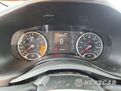 Zdjęcie 9 z 13 samochodu: 2015 JEEP RENEGADE LATITUDE VIN:ZACCJBBH7FPC03107 - miniatura