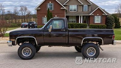 Zdjęcie 9 z 10 samochodu: 1984 CHEVROLET K10 VIN:1GCEK14H8EF378478 - miniatura