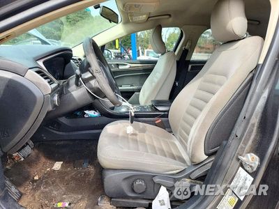 Zdjęcie 7 z 12 samochodu: 2018 FORD FUSION S VIN:3FA6P0G73JR129723 - miniatura