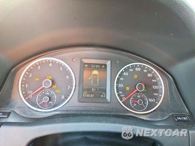 Zdjęcie 9 z 13 samochodu: 2010 VOLKSWAGEN TIGUAN S VIN:WVGAV7AX0AW508764 - miniatura