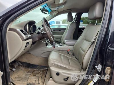 Zdjęcie 7 z 12 samochodu: 2012 JEEP GRAND CHEROKEE LAREDO VIN:1C4RJFAG3CC145376 - miniatura