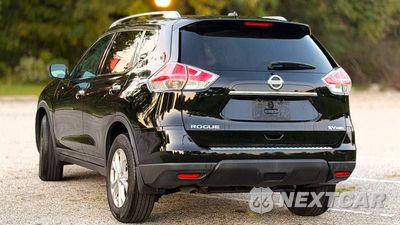 Trzecie zdjęcie samochodu z tyłu: 2015 NISSAN ROGUE SV VIN:5N1AT2MV2FC801772 - miniatura