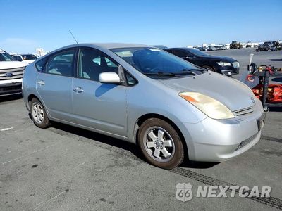 Czwarte zdjęcie samochodu z boku: 2004 TOYOTA PRIUS BASE VIN:JTDKB20U840109569 - miniatura