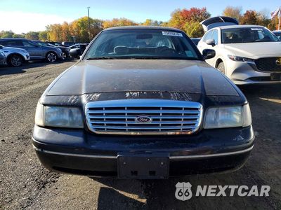 Piąte zdjęcie samochodu w środku: 2002 FORD CROWN VICTORIA POLICE INTERCEPTOR VIN:2FAFP71W92X158851 - miniatura