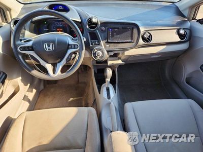 Zdjęcie 8 z 12 samochodu: 2012 HONDA INSIGHT LX VIN:JHMZE2H53CS002112 - miniatura