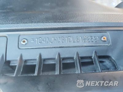 Zdjęcie 12 z 12 samochodu: 2013 JEEP WRANGLER SPORT VIN:1C4AJWAG1DL612258 - miniatura