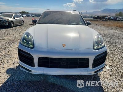 Piąte zdjęcie samochodu w środku: 2022 PORSCHE CAYENNE GTS VIN:WP1AG2AYXNDA38527 - miniatura