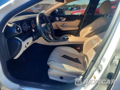 Zdjęcie 7 z 12 samochodu: 2017 MERCEDES-BENZ E 300 4MATIC VIN:WDDZF4KB0HA166011 - miniatura
