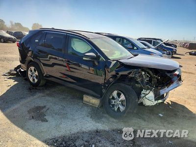 Czwarte zdjęcie samochodu z boku: 2022 TOYOTA RAV4 LE VIN:JTMMWRFV9ND142712 - miniatura