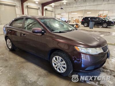 Czwarte zdjęcie samochodu z boku: 2011 KIA FORTE EX VIN:KNAFU4A21B5402862 - miniatura
