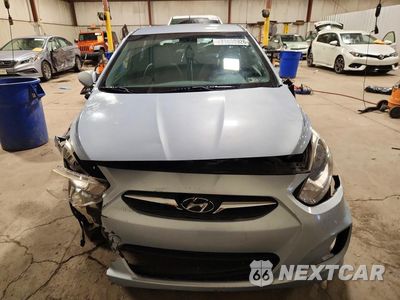 Piąte zdjęcie samochodu w środku: 2013 HYUNDAI ACCENT SE VIN:KMHCU5AE9DU118938 - miniatura