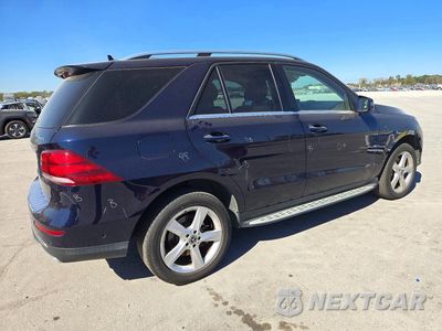 Trzecie zdjęcie samochodu z tyłu: 2019 MERCEDES-BENZ GLE 400 4MATIC VIN:4JGDA5GB4KB209151 - miniatura
