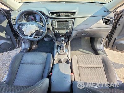 Zdjęcie 8 z 13 samochodu: 2018 NISSAN ROGUE S VIN:KNMAT2MV5JP535170 - miniatura