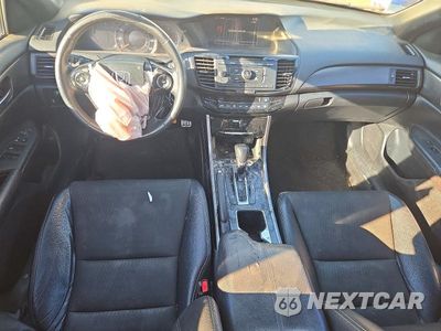 Zdjęcie 8 z 12 samochodu: 2016 HONDA ACCORD SPORT VIN:1HGCR2F58GA185406 - miniatura