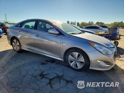 Czwarte zdjęcie samochodu z boku: 2013 HYUNDAI SONATA HYBRID VIN:KMHEC4A41DA092429 - miniatura