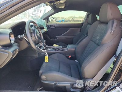 Zdjęcie 7 z 12 samochodu: 2026 TOYOTA GR86 BASE VIN:JF1ZNBB12T8078625 - miniatura