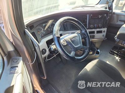 Zdjęcie 8 z 14 samochodu: 2020 FREIGHTLINER CASCADIA 126