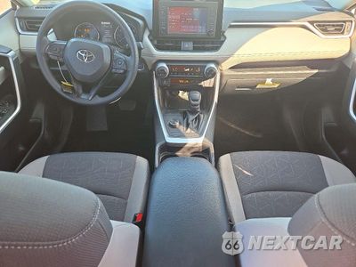 Zdjęcie 8 z 13 samochodu: 2019 TOYOTA RAV4 HYBRID XLE VIN:JTMRWRFV3KD036757 - miniatura