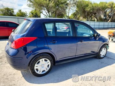 Trzecie zdjęcie samochodu z tyłu: 2012 NISSAN VERSA 1.8 S VIN:3N1BC1CP7CK813236 - miniatura