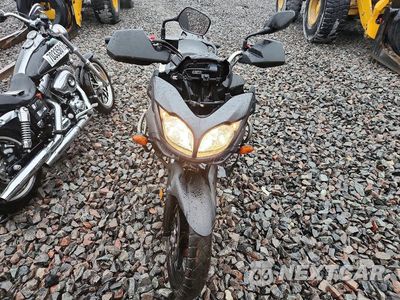 Drugie zdjęcie samochodu z przodu: 2013 SUZUKI DL650 A VIN:JS1VP56A1D2102328 - miniatura