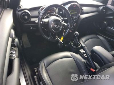 Zdjęcie 8 z 13 samochodu: 2017 MINI COOPER VIN:WMWWG5C31H3C20539 - miniatura