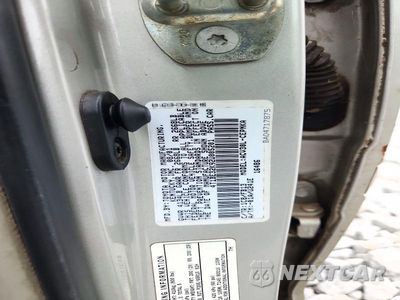 Zdjęcie 12 z 12 samochodu: 2002 TOYOTA CAMRY LE VIN:4T1BE32K92U005201 - miniatura