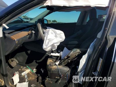 Zdjęcie 7 z 12 samochodu: 2022 TESLA MODEL Y VIN:7SAYGDEE1NF510735 - miniatura