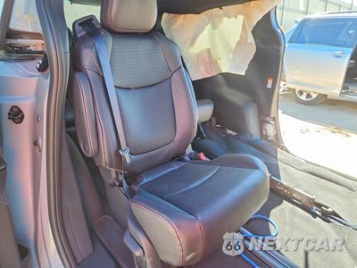 Zdjęcie 11 z 14 samochodu: 2026 TOYOTA SIENNA XSE VIN:5TDXRKEC4TS340692 - miniatura