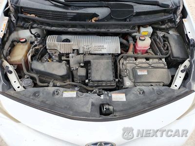 Zdjęcie 11 z 12 samochodu: 2016 TOYOTA PRIUS V TWO VIN:JTDZN3EU5GJ047311 - miniatura
