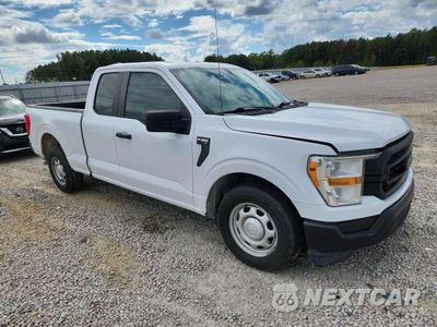 Czwarte zdjęcie samochodu z boku: 2021 FORD F150 SUPER CAB VIN:1FTEX1CB9MKD83497 - miniatura