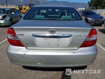 Zdjęcie 6 z 12 samochodu: 2003 TOYOTA CAMRY LE VIN:JTDBE32K030147000 - miniatura